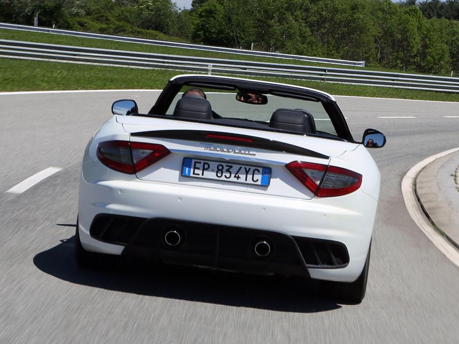  Maserati GranCabrio MC 2013 года  (фото 4 из 34)